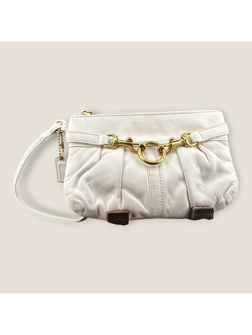 Vintage Coach Hampton Ergo Pleated White Leather Wristlet